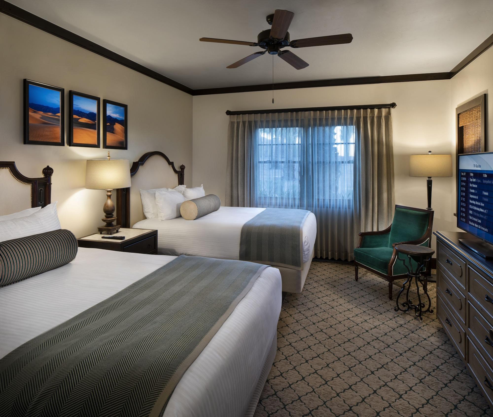 The Inn At Death Valley Exterior photo Guest room at the Lodge at Sedona